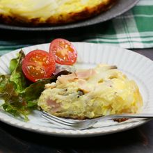 生地はじゃがいもで♡カリッと生地の塩麹キッシュ