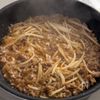 【爆速もやしそぼろ】ワンパンで爆速飯の工程3