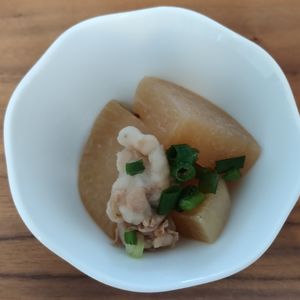 ゆの作ってみた!投稿(味染み大根じゅわっと美味しい♡【豚バラ大根の煮物】)