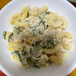 めしじまの作ってみた!投稿(玉子とツナマヨのとろとろこってりマカロニサラダ😘🥗)