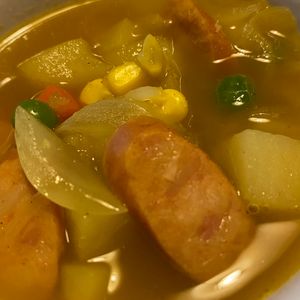 ねおたんの作ってみた!投稿(ピリッとスパイシー♪たっぷり野菜のカレースープ)