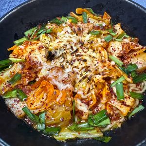 楽ラク手抜キッチン🐶🐾の作ってみた!投稿(コクのある辛さ！チーズタッカルビ風ラーメン)