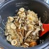 秋の味覚*きのことちくわの炊き込みご飯の工程4