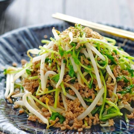 包丁不要*もやしと豆苗とひき肉のササッと炒め*簡単!節約!