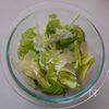 【火が通るまで1分】レタスとわかめの中華スープ｜包丁なし！の工程1
