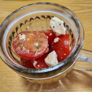 ナムディの作ってみた!投稿(２分副菜『トマトのクリームチーズ和え』即完成♪我が家の定番♡)