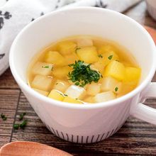 秋のやさしい味わい♪大根とりんごのほっこり甘酸っぱいスープ