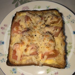 KUMIKOの作ってみた!投稿(トマトのジューシーさがたまらない!トマチートースト)