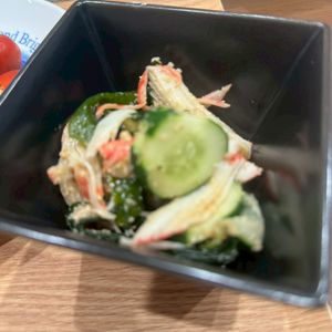 ミナの作ってみた!投稿(あと1品に♪『かにかまときゅうりとわかめの胡麻ポン酢和え』)