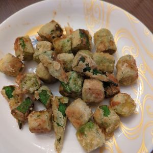 たりおの作ってみた!投稿(サクッとやみつき♪【カレーフライドオクラ】手が止まらない！)