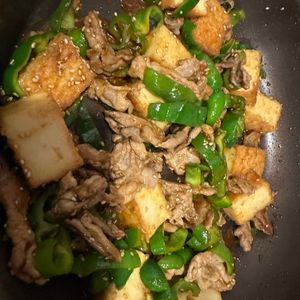 おゆころの作ってみた!投稿(【豚肉と厚揚げの焼肉炒め】ご飯との相性が最高すぎる…！！)