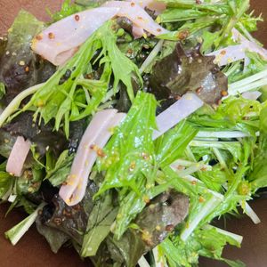 aaaaの作ってみた!投稿(水菜とハムの粒マスタードサラダ)