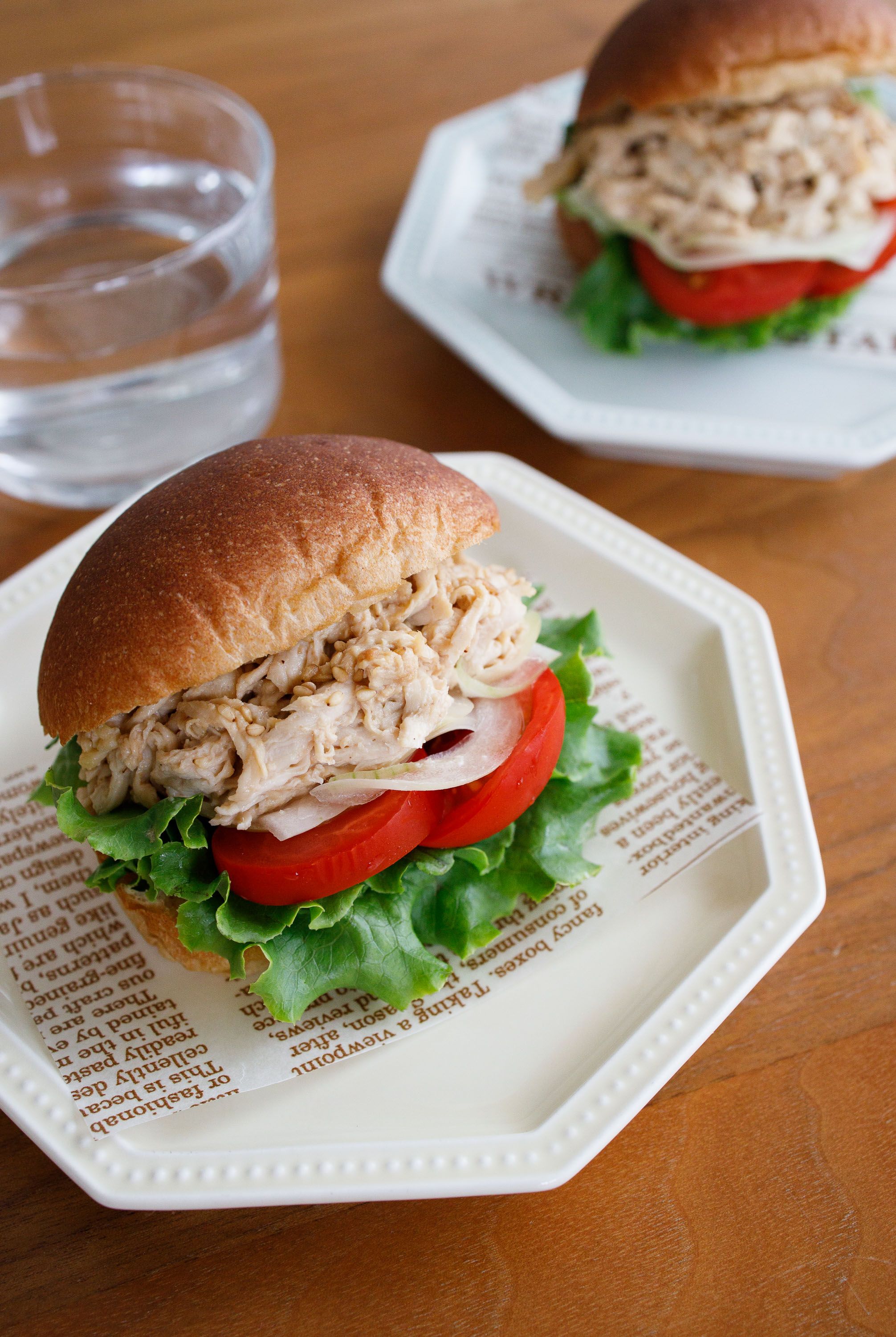 ごま味噌チキンの和風サンド』＃ブランパン | レシピサイトNadia