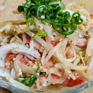 まゆのの作ってみた!投稿(レンチンもやしの冷やし中華風サラダ)