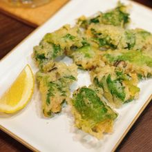【牡蠣のしそ巻き天ぷら】お酒のおつまみにもってこいの逸品♪