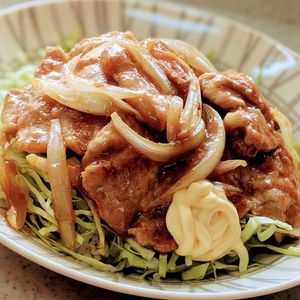 Patchouli🐱🐾の作ってみた!投稿(行列のできる定食屋さんの🤩とろとろ豚の黒酢生姜焼き😋🍚)