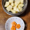 旨みがスゴい!じゃがいもとひき肉のうまだし煮の下準備