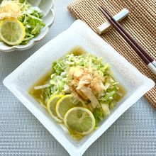 レタス大量消費に!やみつき♪出汁もみレタス