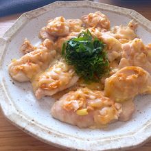 簡単ヘルシーおかず♡鶏胸肉のねぎ味噌チーズ焼き