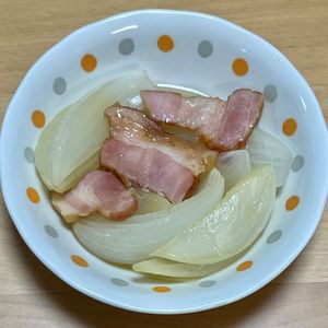 キャピタンの作ってみた!投稿(＼材料3つ／レンジで完成【とろっと絶品！新玉のコンソメあえ】)