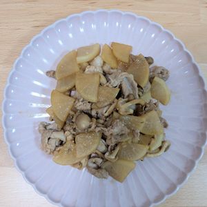 ゆいの作ってみた!投稿(【大根と豚こまのポン酢炒め】味付け簡単！コスパ抜群◎)
