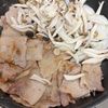 こってりうまい！【豚バラ焼肉風丼】の工程4