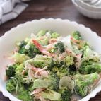 モリモリ食べられる♡ブロッコリーとカニカマの麺つゆマヨサラダ