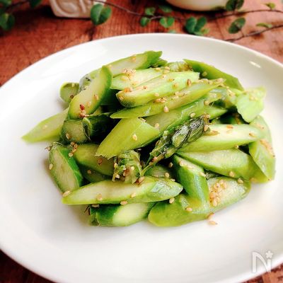 小さなおかず☆電子レンジで簡単・アスパラガスのナムル
