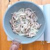 【家族ウケ抜群】豚肉と玉ねぎで作る絶品つけうどんの工程1