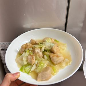 ケの作ってみた!投稿(【鶏キャベツうま塩とろみ炒め】食材2つ!早うまヘルシーおかず)