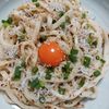 よっこの作ってみた!投稿(めんつゆいらずで味もしっかり！だしパックdeしらす釜玉うどん)