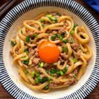 ☆ねぎだく甘辛そぼろ混ぜうどん☆レンジで１回加熱するだけ♪