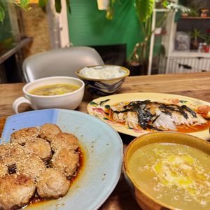 ぴいすけの作ってみた!投稿(【白いほっこりミネストローネ】トマトなしで作るやさしい味わい)