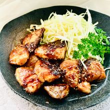 山盛りキャベツと食べるブリの山賊マヨ焼き