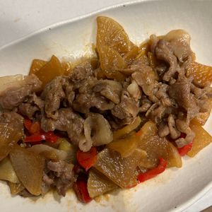 ちこりんの作ってみた!投稿(この手軽さは驚き！豚バラと大根のルーロー飯炒め#おかずに〇)