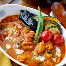 【夏野菜のトマトチキンカレー煮 】スタミナ満点◎夏おかず!!