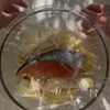 甘塩鮭と白菜のとろとろレンジ蒸しの工程1