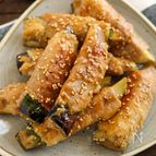 味噌がポイント！なすと大葉の肉巻き