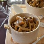 茸と鶏のHOTマリネ　燻製バターとポルチーニの香り