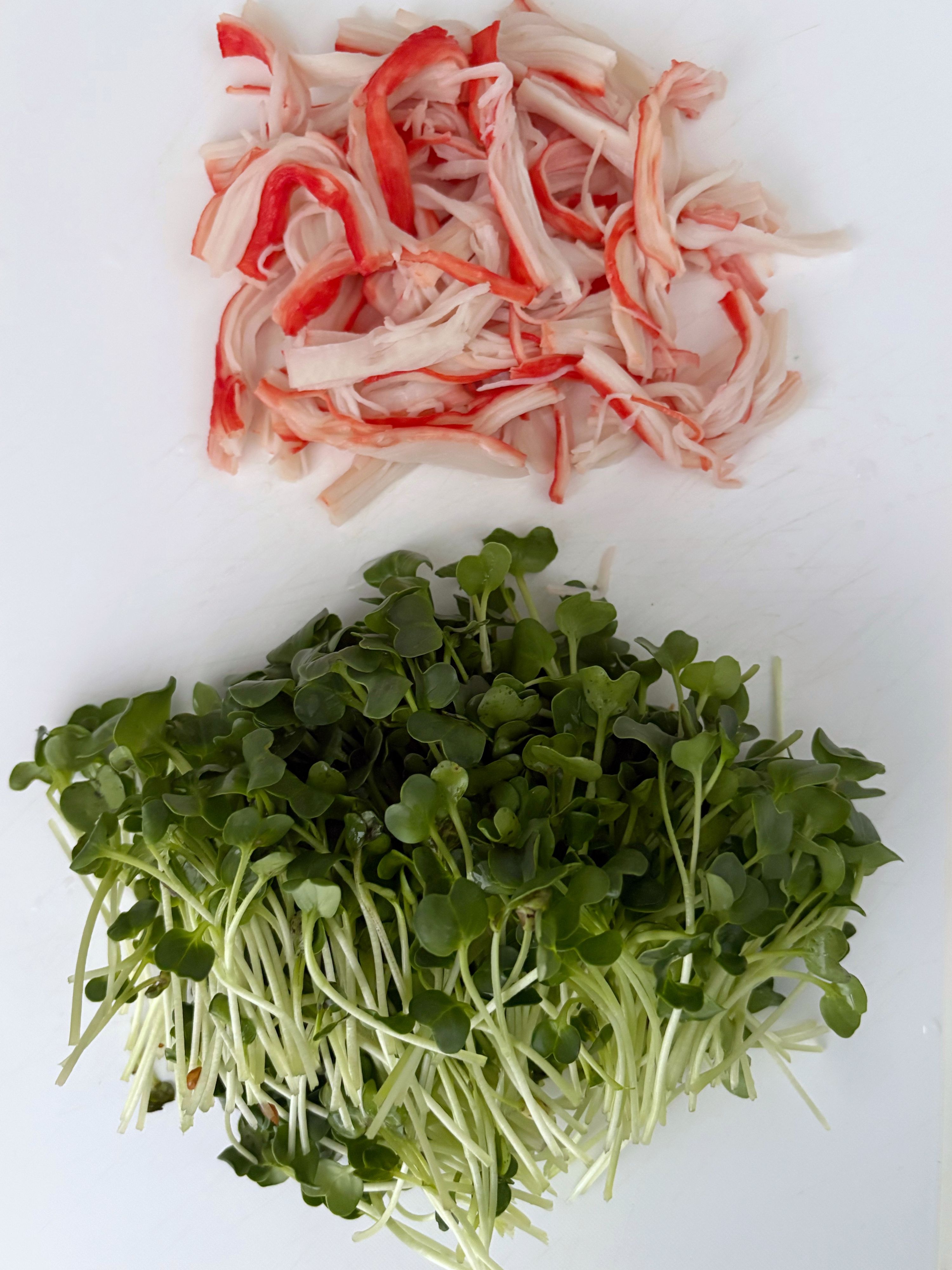 かいわれ大根様 かいわれ大根を畑で栽培すると大根になるのか？radish sprouts - YouTube