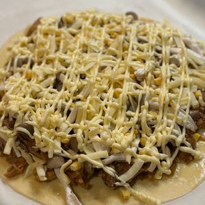 iwackの作ってみた!投稿(おうちでピザ屋さん♪照り焼きチキンピザ)
