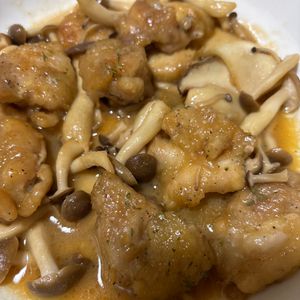 1081382の作ってみた!投稿(鶏肉ときのこのレモンバターソテー)