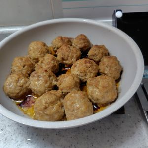 うこまめの作ってみた!投稿(かさ増し＆やわらか　豆腐入りミートボール)