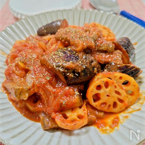 【牛肉とナスとレンコンのトマト煮】あっさり、野菜も美味しい!