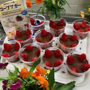 そら・ゆずの作ってみた!投稿(【いちごチョコゼリー】型不要！ゼラチン不使用レシピ)