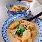 ＼濃厚とろっと／具沢山な豆乳ごま担々スープ
