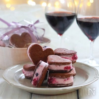 チョコクッキーのベリーチーズクリームサンド♡バレンタイン♡
