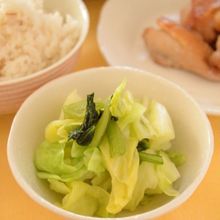 キャベツとかぶの葉の和え物