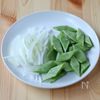 せいろ1つで作る
蒸し卵とポテトのサラダの工程1