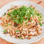 塩気がおいしい！塩サバのペペロンチーノ